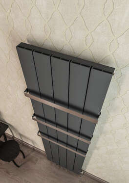 Warma Drama Askılı Dikey Alüminyum Radyatör 470x1800 - Thumbnail